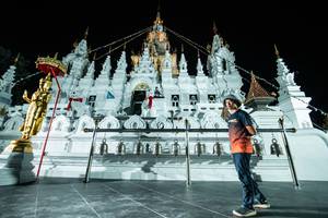 BIB: 
                            <button type="button" onclick="openModal(22465242)" class="btn btn-primary btn-sm float-right btn-popup" data-toggle="modal" data-target=".modal-high-quality">
                        <i class="fas fa-shopping-cart"></i> Add to Cart
                    </button>
                                            <button type="button" onclick="isThisMe(22465242, true)" class="btn btn-success btn-sm float-right btn-popup btn-isme hidden" data-toggle="tooltip" data-placement="bottom" title="นี่คือรูปของคุณใช่ไหม คลิกที่นี่เพื่อเอาเข้าอัลบั้ม">
                        <i class="fas fa-plus"></i> Add to album
                    </button>
                    <button type="button" onclick="isThisMe(22465242, false)" class="btn btn-warning btn-sm float-right btn-popup btn-isnotme hidden">
                        <i class="fas fa-ban"></i> Remove from album
                    </button>